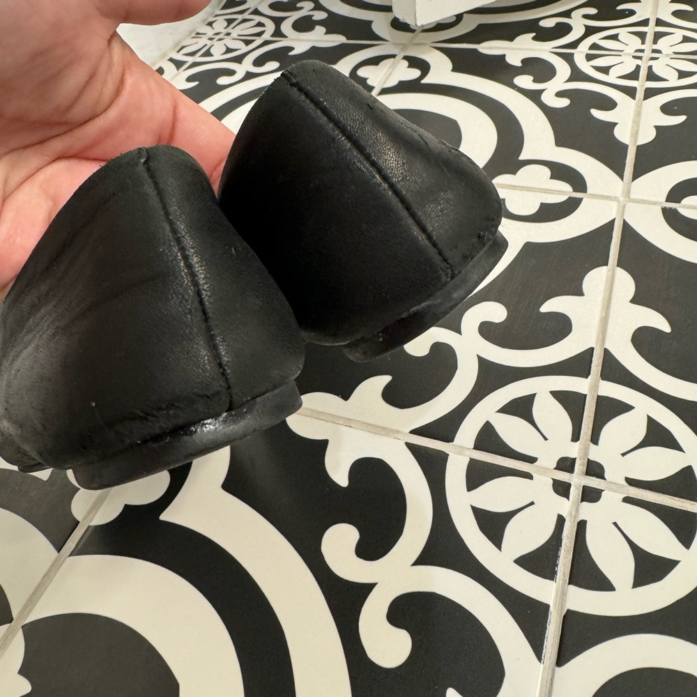 Tory Burch Flats - Picture 3 of 4